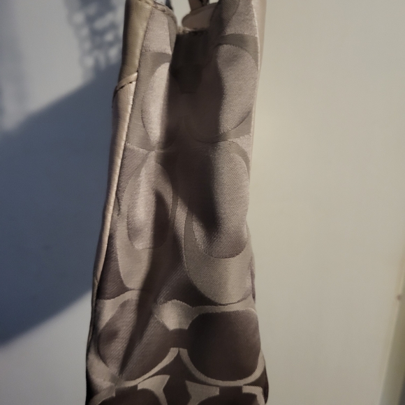 Coach Inlaid Patchwork Leather Chain Tote Bag. Rare Color Scheme. - Picture 7 of 8